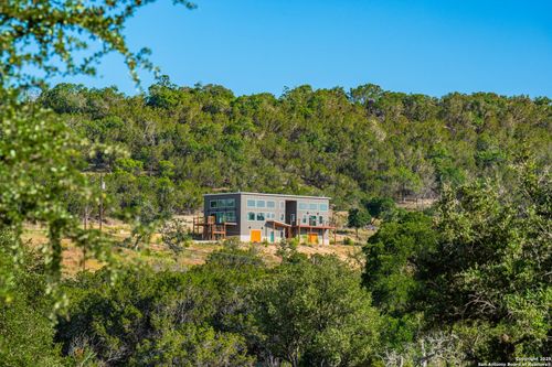 119 Springwood Ln, Kerrville, TX, 78028-7525 | Card Image