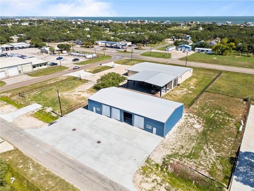 916 S Fuqua St, Rockport, TX, 78382 | Card Image