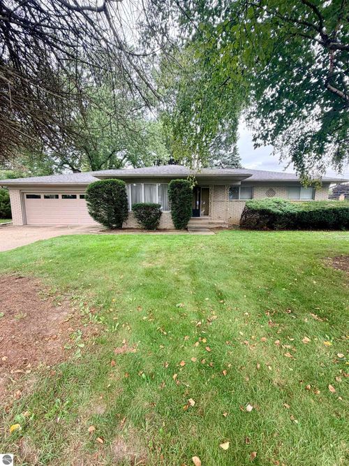 53598 Franklin Drive, Shelby Township, MI, 48316 | Card Image