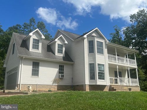 19806 Huckleberry Rd, Elkton, VA, 22827-2857 | Card Image