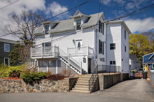 60 Roy St, Swampscott, MA, 01907-1054 | Card Image