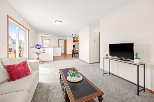 38251 Explorer Cir, North Branch, MN, 55056-6113 | Card Image