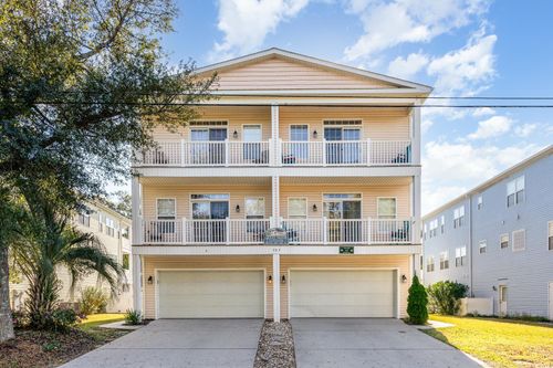 707 37th Ave S, North Myrtle Beach, SC, 29582-4914 | Card Image