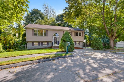 4 Wildwood Ter, Saugus, MA, 01906-1479 | Card Image