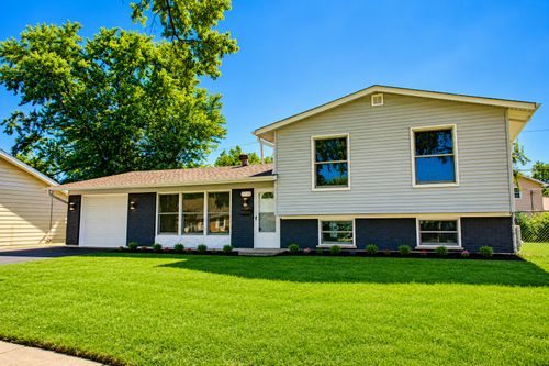 7777 Ramsgate Cir S, Hanover Park, IL, 60133-2531 | Card Image