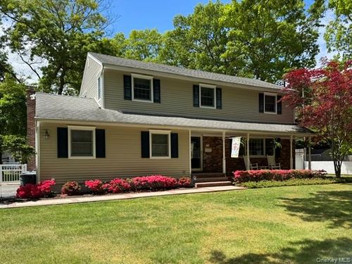 14 Hillside Ave, Saint James, NY, 11780-3108 | Card Image