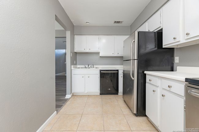 APT-101 - 100 Lorenz Rd, Townhouse with 2 bedrooms, 3 bathrooms and null parking in San Antonio TX | Image 7