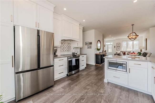 781 S Coast Dr, House other with 3 bedrooms, 3 bathrooms and 5 parking in Nanticoke ON | Image 13