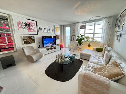 1022-100 Lincoln Rd, Miami Beach, FL, 33139-2013 | Card Image