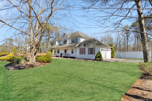 20 Ricky Road, Brookhaven, NY, 11949 | Card Image