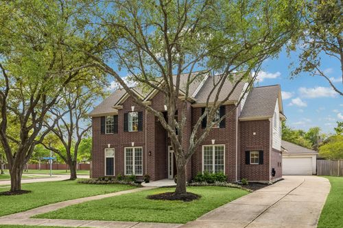 8703 Chipping Rock Dr, Sugar Land, TX, 77479-6452 | Card Image
