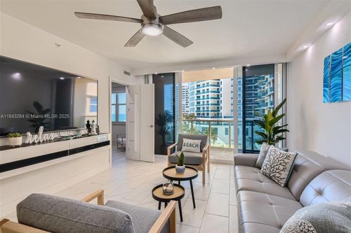apt-617-2501 S Ocean Dr, Hollywood, FL, 33019-2610 | Card Image