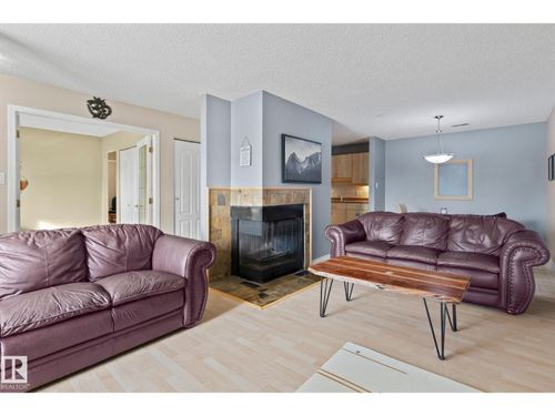 1925 Saddleback Rd Nw, Edmonton, AB, T6J5M9 | Card Image