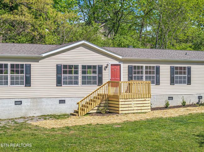 716 Byrd St, House other with 5 bedrooms, 3 bathrooms and null parking in Clinton TN | Image 4