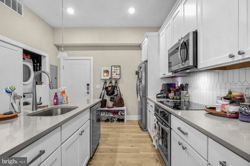 1r-2621 W Jefferson St, PHILADELPHIA, PA, 19121-3724 | Card Image