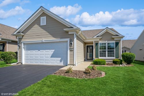 3172 Eastbank Cir, Mundelein, IL, 60060-6053 | Card Image