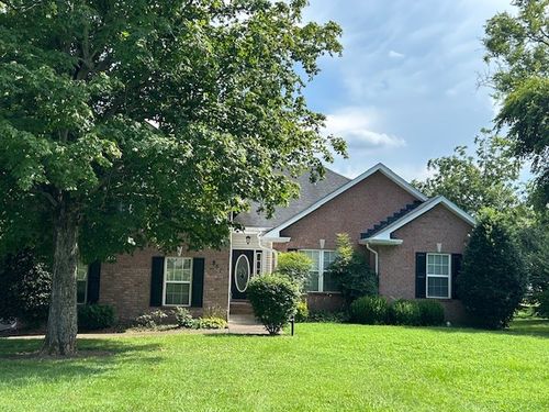 851 Hartsville Pike, Gallatin, TN, 37066-2526 | Card Image