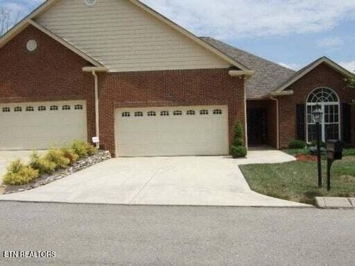 812 Fountain View Way, Seymour, TN, 37865-5197 | Card Image