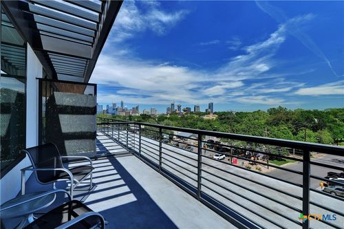 apt-403-1600 S 1st St, Austin, TX, 78704-3045 | Card Image