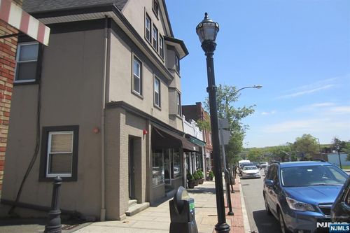 638 Bloomfield Ave, Verona, NJ, 07044-1828 | Card Image
