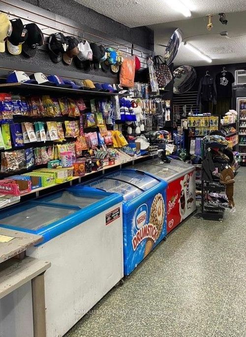 unit-11-2111 Jane St, North York, ON, M3M1A2 | Card Image