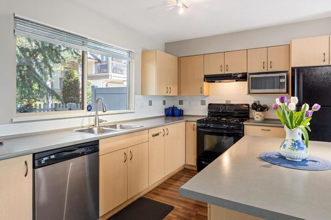 5 - 20350 68 Avenue, Townhouse with 3 bedrooms, 2 bathrooms and 2 parking in Langley BC | Image 15