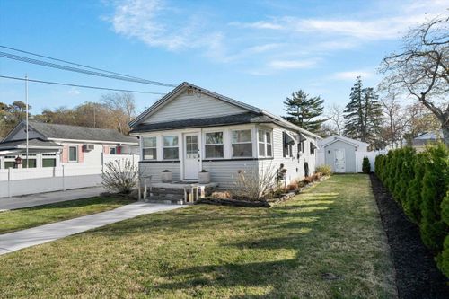 124 Vermont Ave, Villas, NJ, 08251-1549 | Card Image