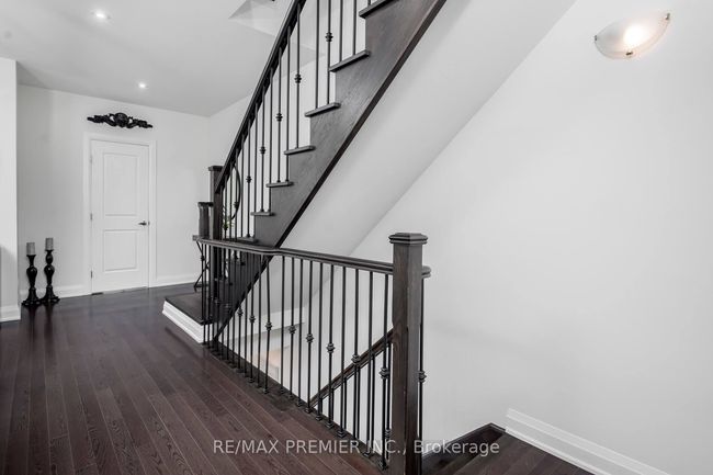 89 Gridiron Gate, House attached with 5 bedrooms, 4 bathrooms and 1 parking in Vaughan ON | Image 5