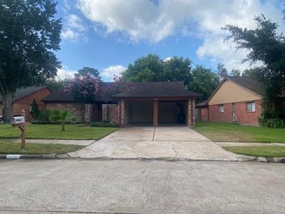 19707 San Gabriel Drive, House other with 4 bedrooms, 2 bathrooms and null parking in Houston TX | Image 2