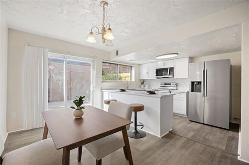 7148-7148 Crownwest Street, Houston, TX, 77072 | Card Image