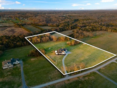 3340 Midland Acres Dr, Bell Buckle, TN, 37020-2006 | Card Image