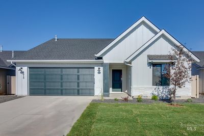 2820 E Night Rider Dr, House other with 3 bedrooms, 2 bathrooms and 2 parking in Kuna ID | Image 1