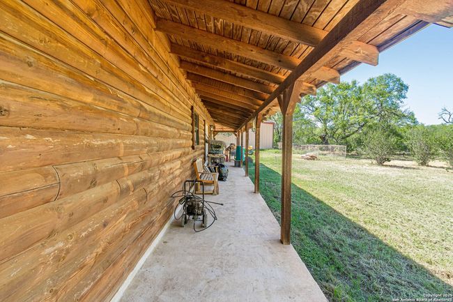 120 Dickerson Rd, House other with 3 bedrooms, 2 bathrooms and null parking in Bigfoot TX | Image 34
