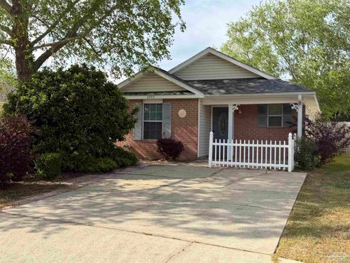 2545 Trailwood Dr, Cantonment, FL, 32533-6596 | Card Image