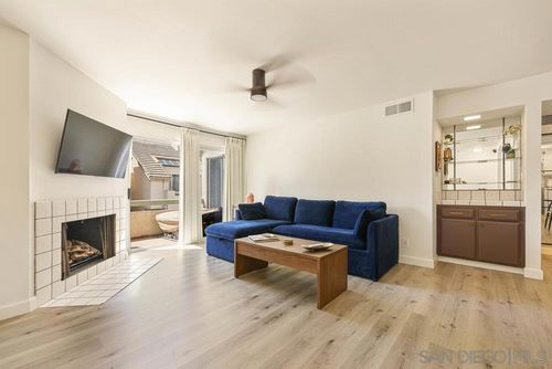 unit-102-6140 Calle Mariselda, San Diego, CA, 92124-1149 | Card Image