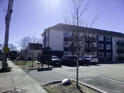 11 Bethune Blvd, Spring Valley, NY, 10977-5167 | Card Image