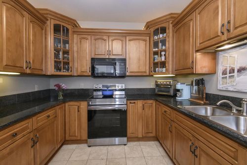 305-2912 N University Drive, Waukesha, WI, 53188 | Card Image