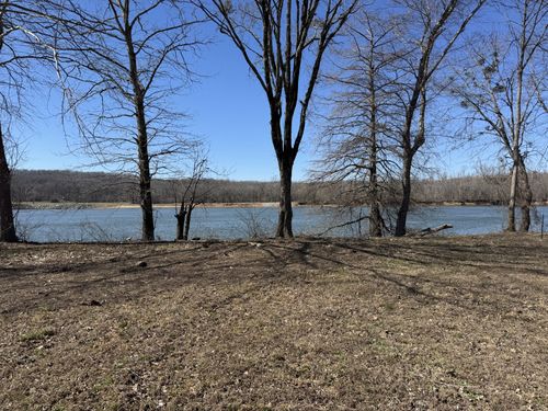 437 Hardin Bottom Rd, Clifton, TN, 38425-4005 | Card Image