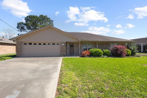 2245 N Oak, Nederland, TX, 77627 | Card Image