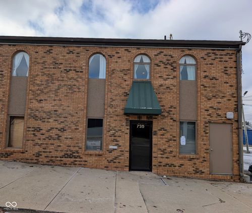 ej-735 Meridian St, Anderson, IN, 46016-1520 | Card Image