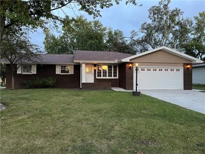 1620 Frostwood Lane, House other with 3 bedrooms, 1 bathrooms and null parking in Mattoon IL | Image 2