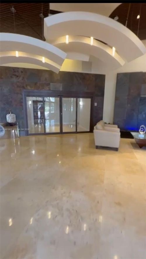 apt-801-3300 Ne 191st St, Aventura, FL, 33180-2443 | Card Image