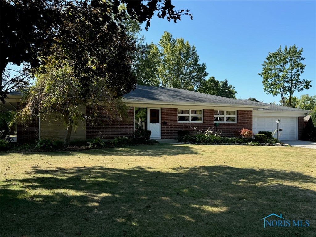 Morris Dr, Montpelier, OH 43543