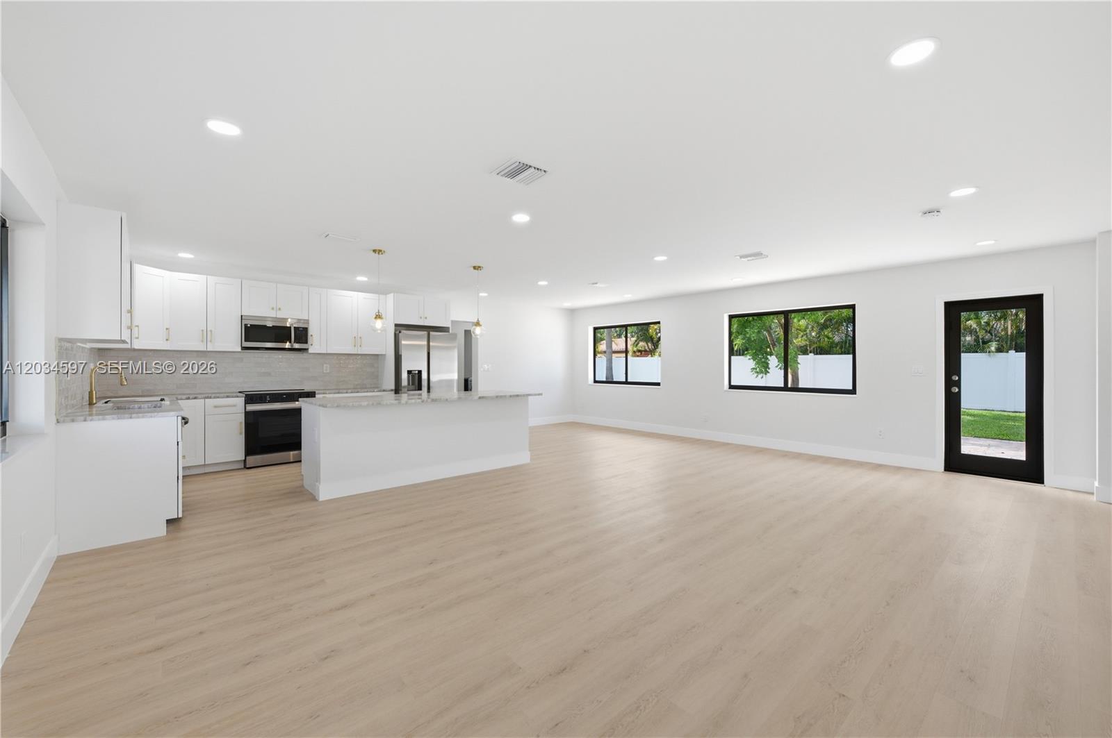 Residential in Lighthouse Point 4