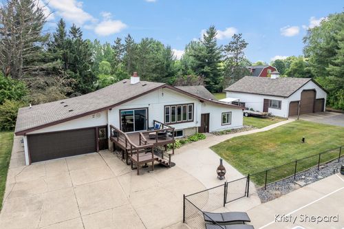 3268 64th St Sw, Byron Center, MI, 49315-9418 | Card Image