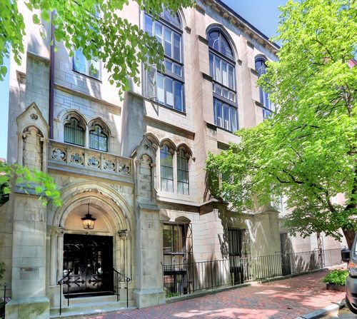 4c-27 Chestnut, Boston, MA, 02108 | Card Image