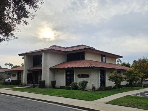 5501 W Hillsdale Ave, Visalia, CA, 93291-5384 | Card Image