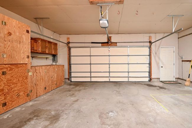 Garage Interior | Image 30