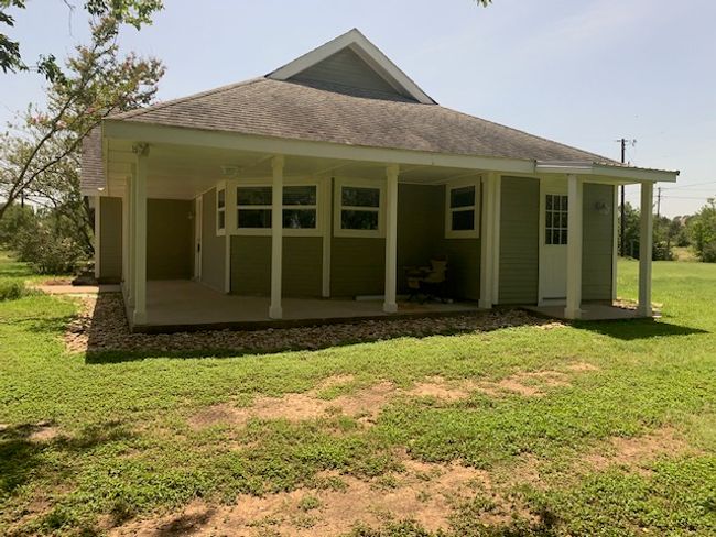 side view | Image 25