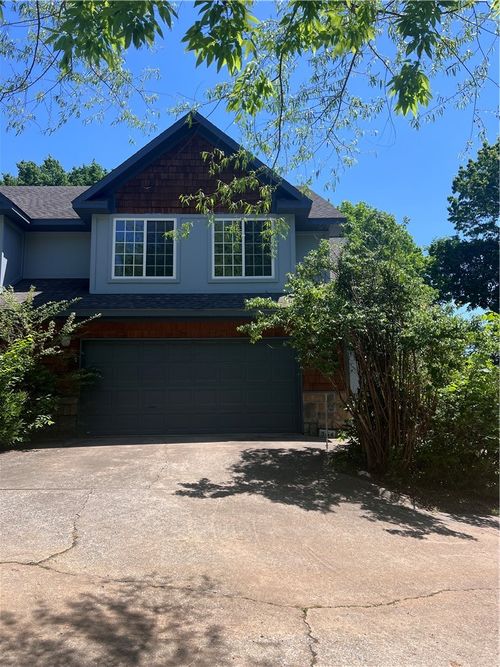 564 S Pierremont Dr, Fayetteville, AR, 72701-4538 | Card Image